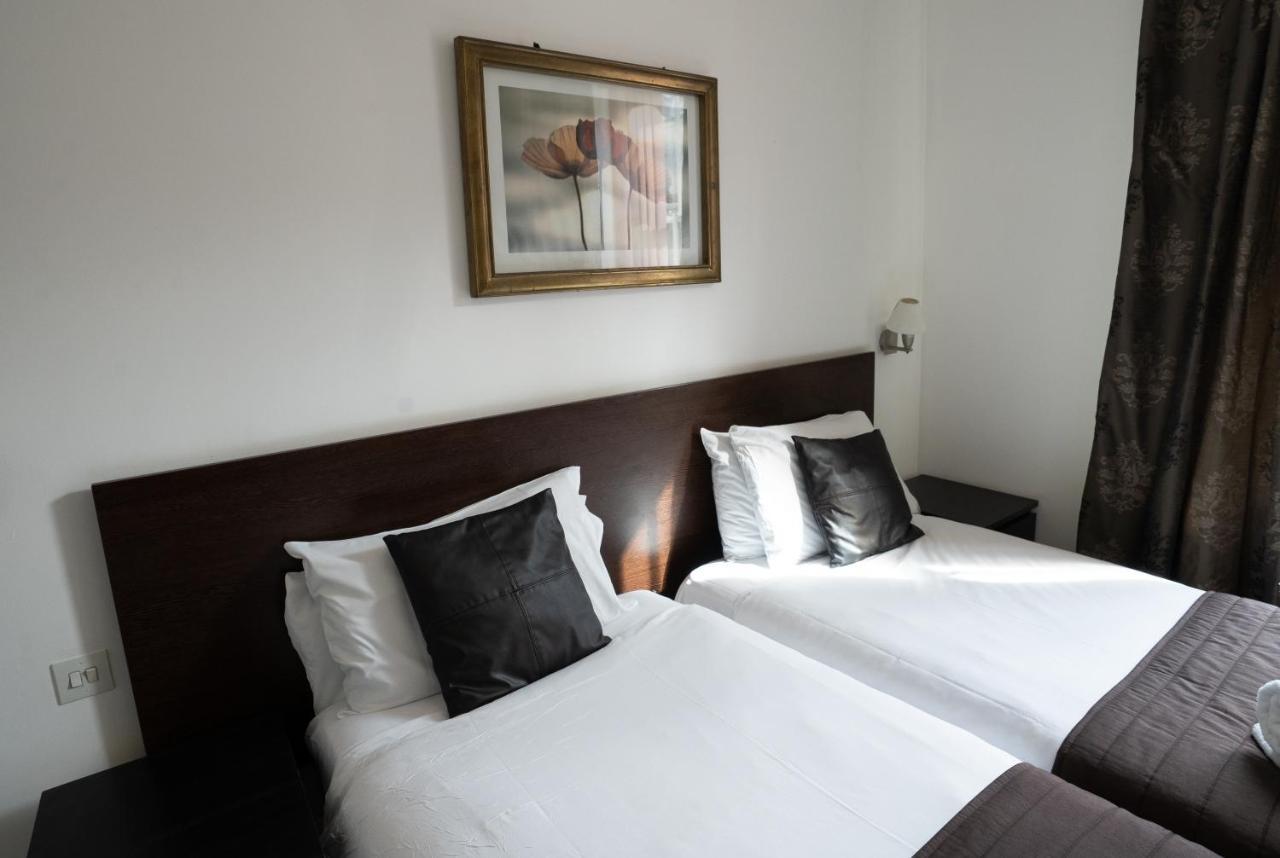 Standard Twin Room,696498807:JPEG