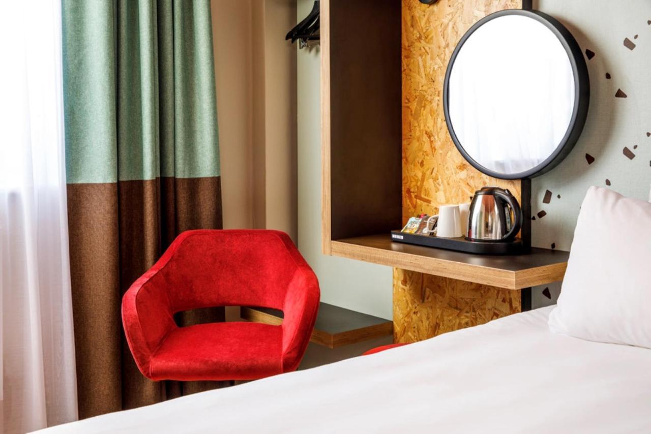 Compact Room