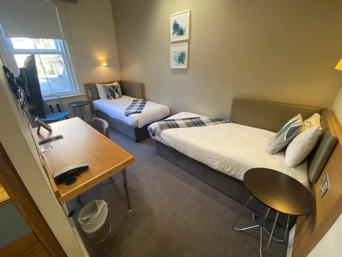 Standard Twin Room,1345404947:JPEG