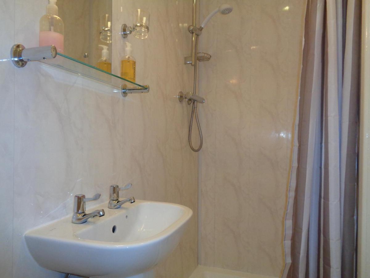 Family Room Shower Room Only,1480093676:JPEG