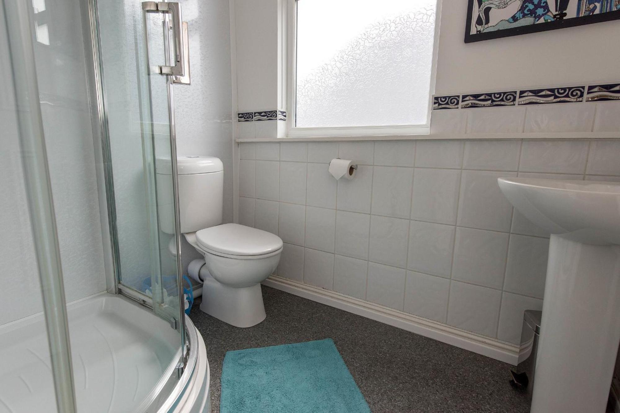 Single Room with Shared Shower and Toilet