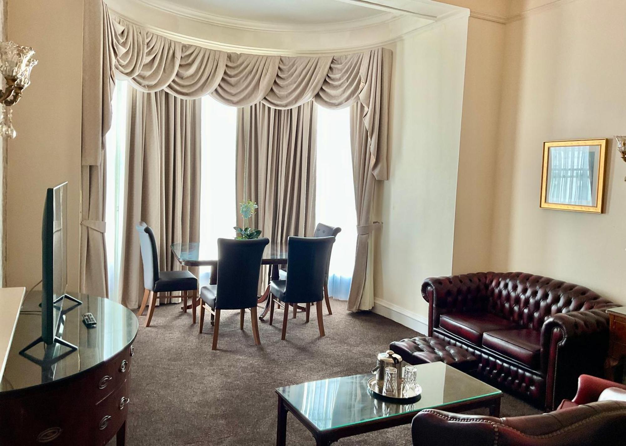One-Bedroom Suite
