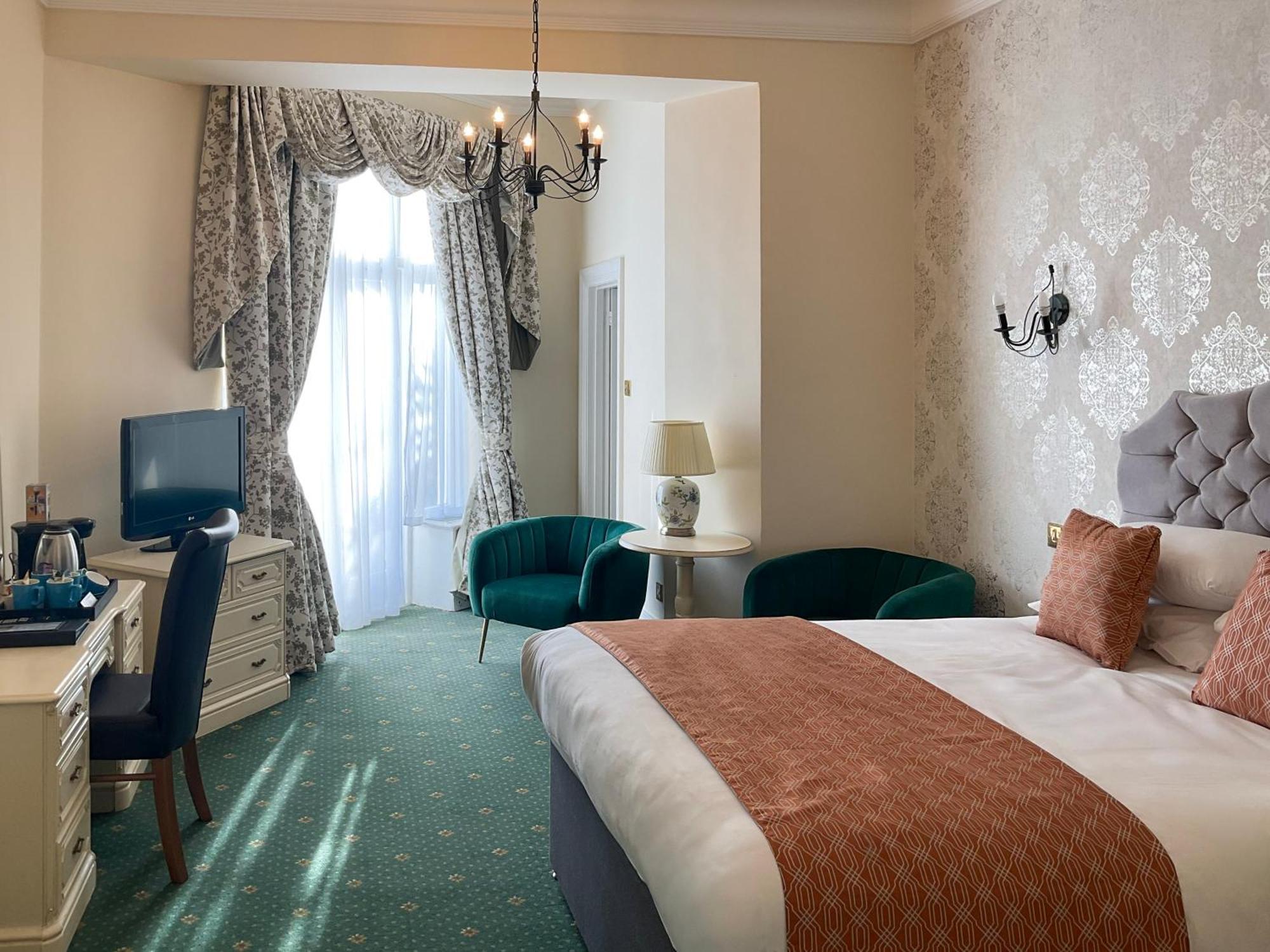 One-Bedroom Suite