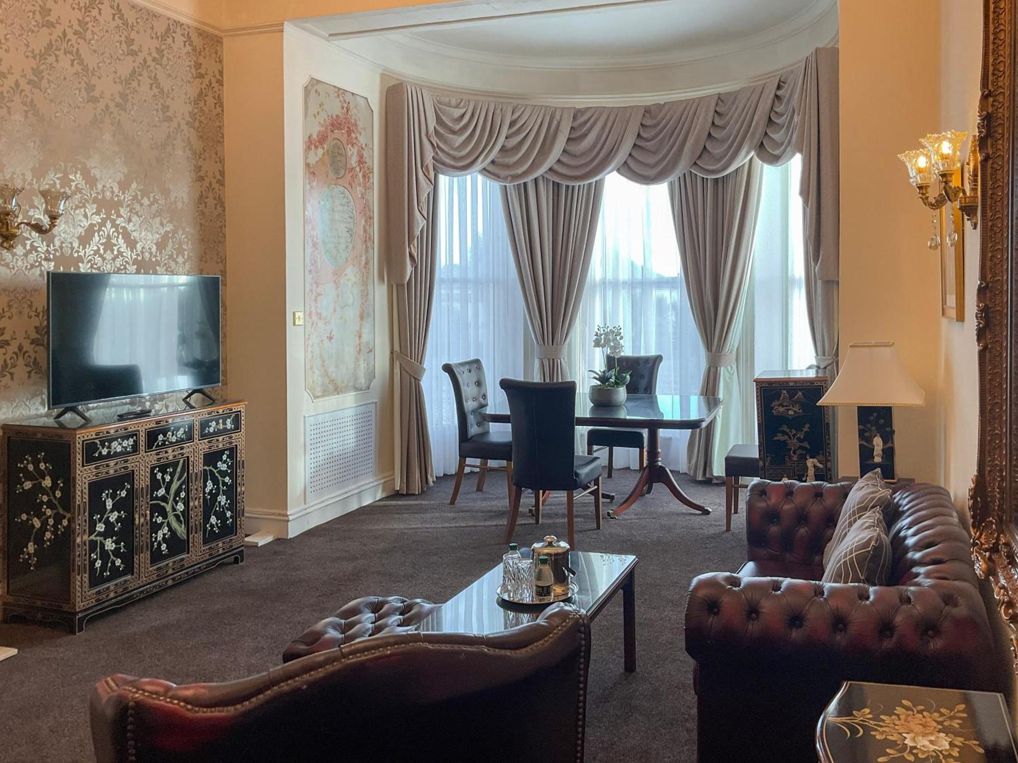 One-Bedroom Suite