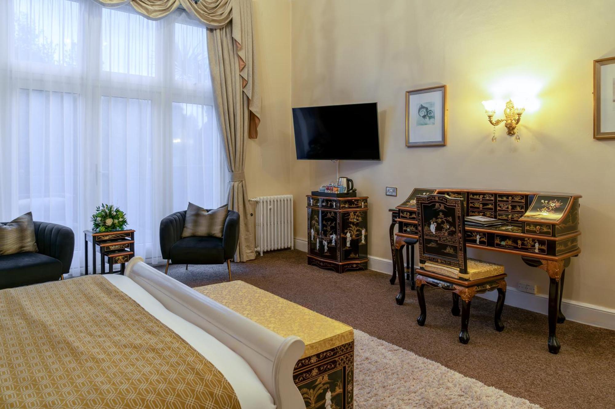 One-Bedroom Suite