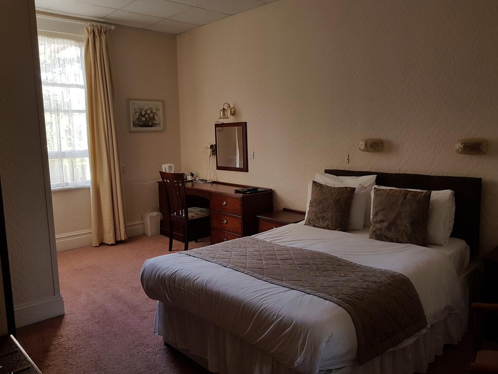 Double Room No Pets