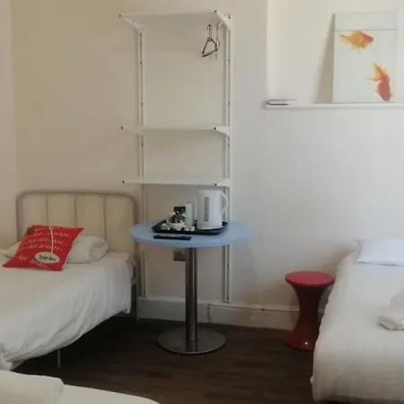 Carisbrooke Hotel-3