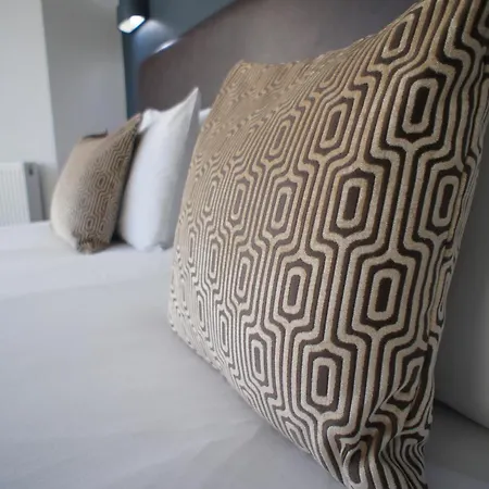 Applewood Hotel-2