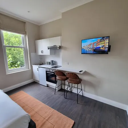 The Ivy Apartments-3
