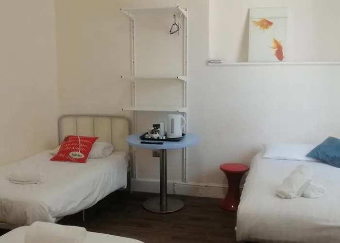 Carisbrooke Hotel Bournemouth