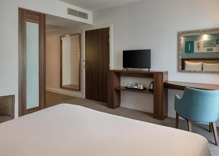Hampton By Hilton Bournemouth Hotel