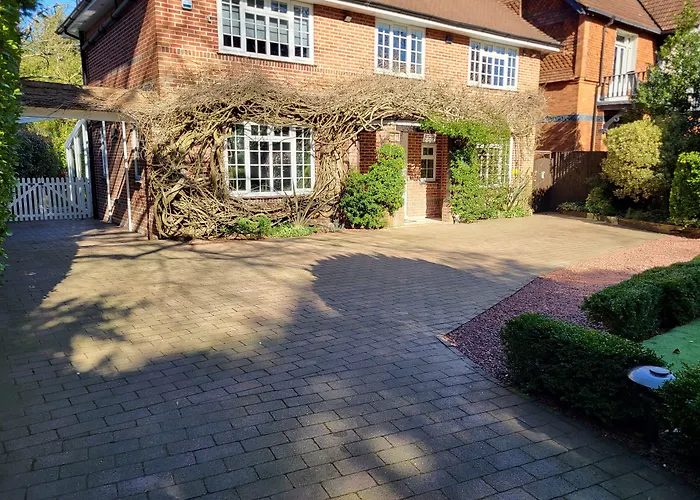 Little Robin Gate - Free Parking - Central - 10 Min Walk To Train Station Bournemouth